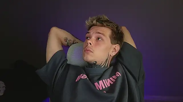 DENIS_HERE: вебкам-шоу