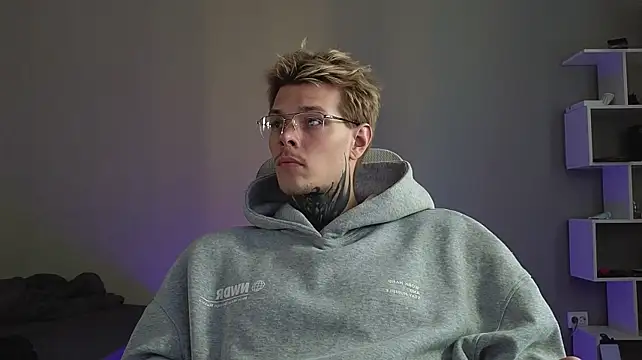 Вебкам-шоу DENIS_HERE