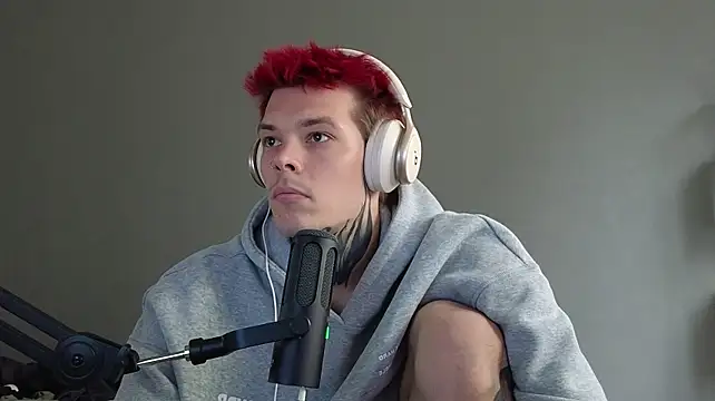 DENIS_HERE's Webcam Show