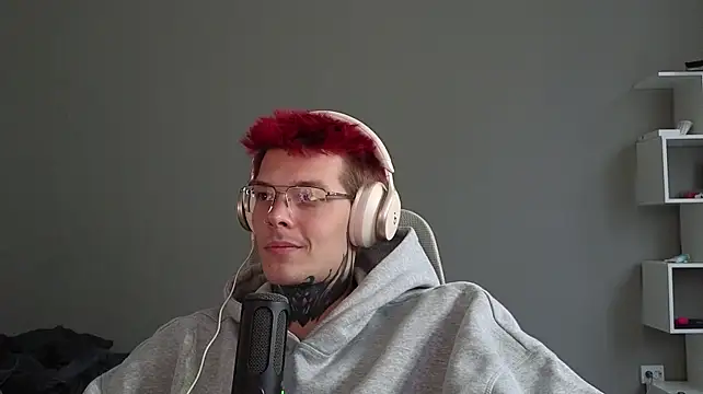 DENIS_HERE webcam show