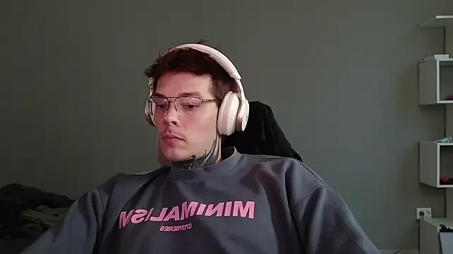 DENIS_HERE's Webcam Show