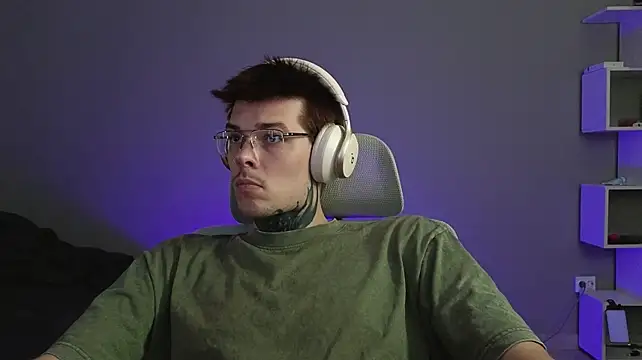 DENIS_HERE: вебкам-шоу