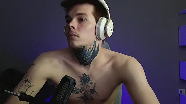 DENIS_HERE ওয়েবক্যাম শো