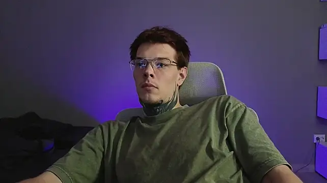 DENIS_HERE 网络视讯表演