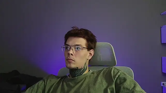 DENIS_HEREのウェブカメラショー