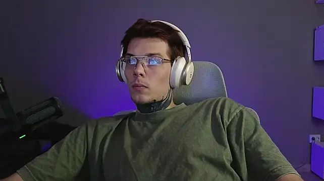 DENIS_HERE Шоу с уебкамера