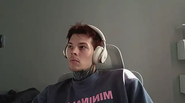 DENIS_HEREn Live XXX chat