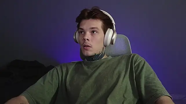 DENIS_HERE Шоу с уебкамера