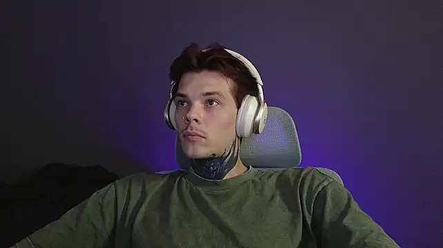 DENIS_HERE Шоу с уебкамера