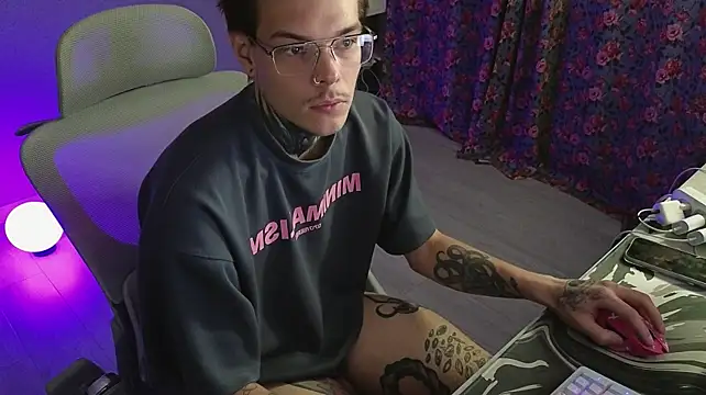 عرض كام DENIS_HERE