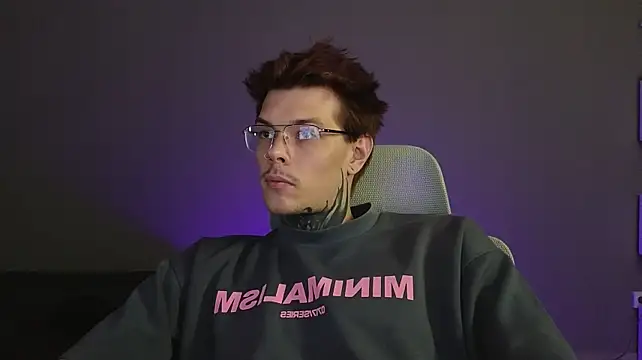 הופעת וובקאם של DENIS_HERE
