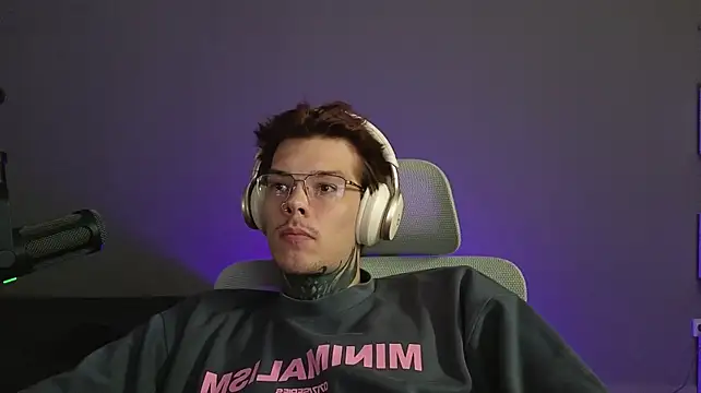 DENIS_HERE Show Webcam