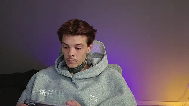 DENIS_HERE 网络视讯表演