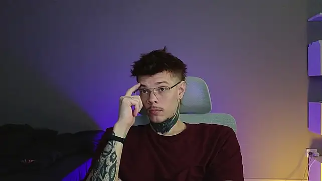 DENIS_HERE Adlı Modelin Web Kamerası Şovu