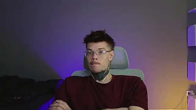 DENIS_HERE Webcam Show