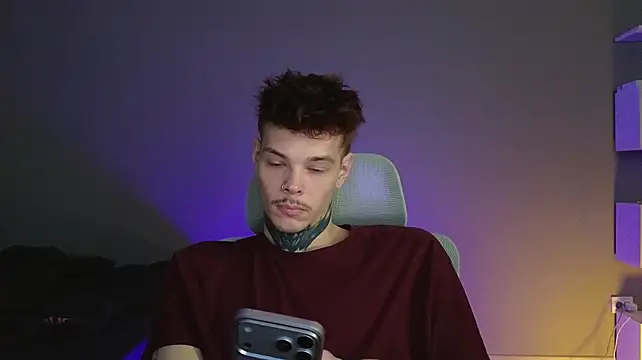 DENIS_HERE 网络视讯表演