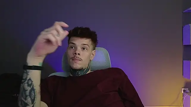DENIS_HERE 网络视讯表演