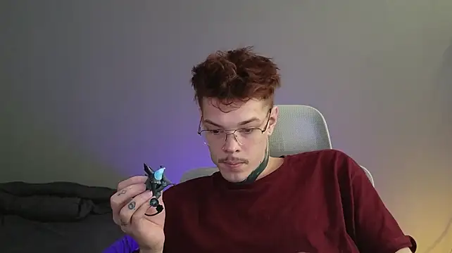 DENIS_HERE 网络视讯表演