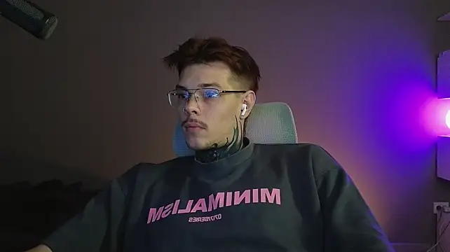 DENIS_HERE's Webcam Show