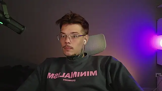 DENIS_HERE Show Webcam