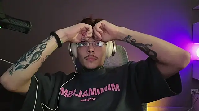 DENIS_HERE Show Webcam