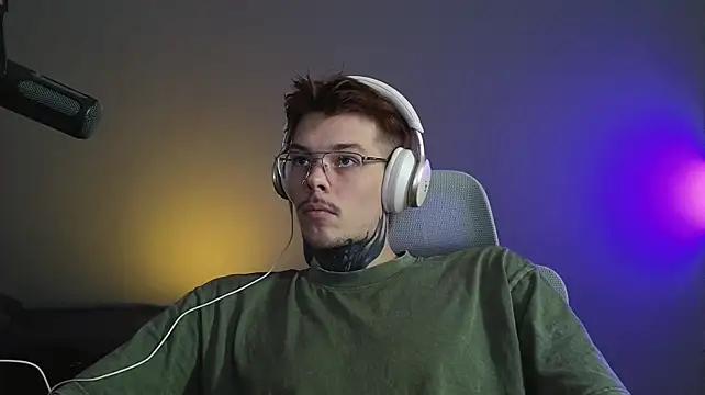 DENIS_HERE's Webcam Show