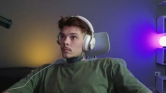 DENIS_HERE Webcam Show