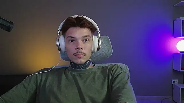 DENIS_HERE's Webcam Show