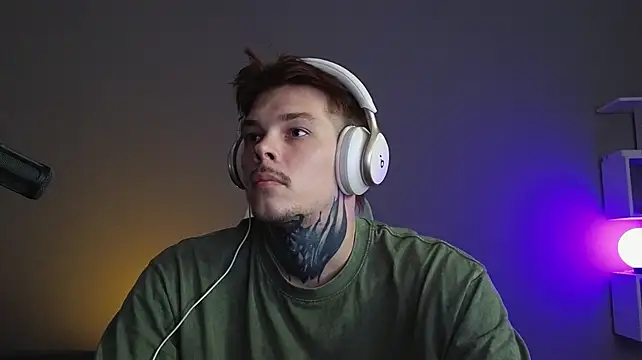 DENIS_HERE 网络视讯表演