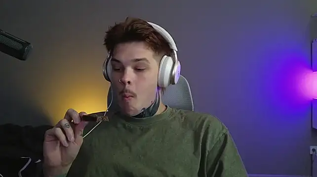 DENIS_HERE 在線直播表演