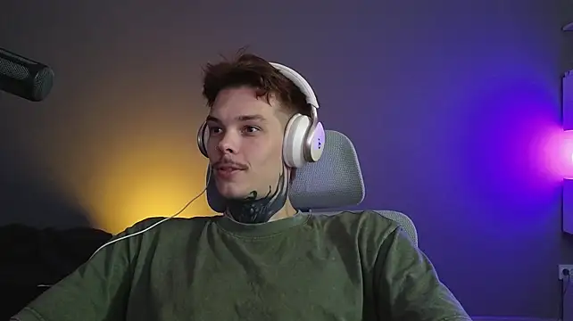 DENIS_HEREのウェブカメラショー