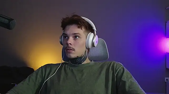 DENIS_HERE Шоу с уебкамера