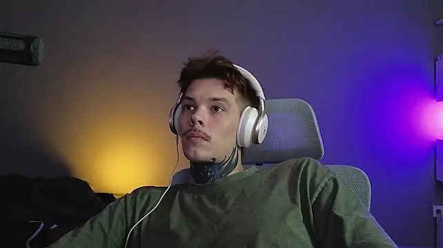 DENIS_HERE 在線直播表演