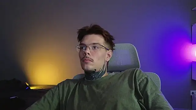 DENIS_HERE's Webcam Show