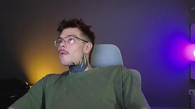 DENIS_HERE 在線直播表演