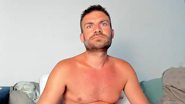 10in_deluxe Webcam show