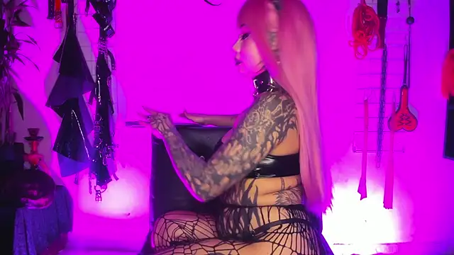 irregular_fetish_n Live XXX chat