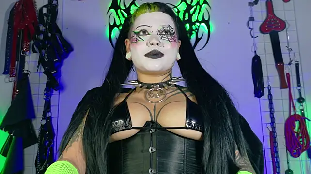 irregular_fetish_ Adlı Modelin Canlı XXX Sohbeti