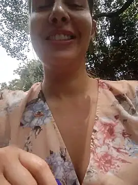 scarlett_moore's Webcam Show