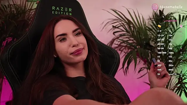 -BabyYoda's Live XXX Chat
