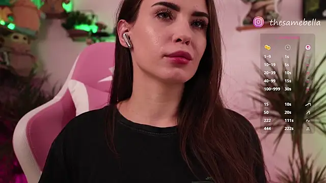 -BabyYoda's Live XXX Chat