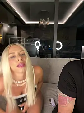 SexOnMyLvL webkamerás műsora