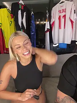 SexOnMyLvL webkamerás műsora