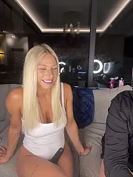 SexOnMyLvL 网络视讯表演