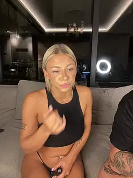 SexOnMyLvL webcam show