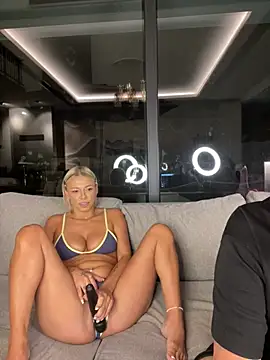 دردشة SexOnMyLvL الجنسية المباشرة