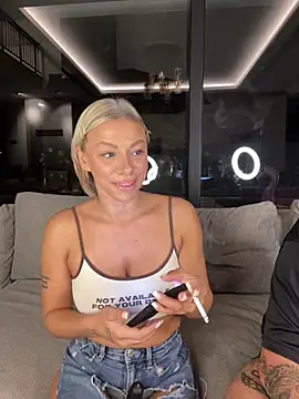 SexOnMyLvL Pertunjukan Webcam