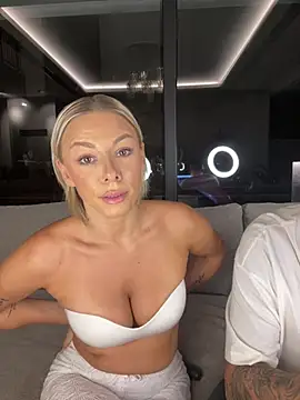 SexOnMyLvL 网络视讯表演