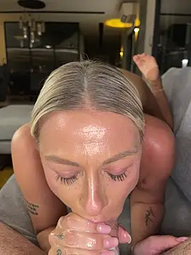 SexOnMyLvL's Webcam Show