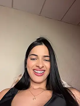 Chat XXX en directo de violetta-brown1